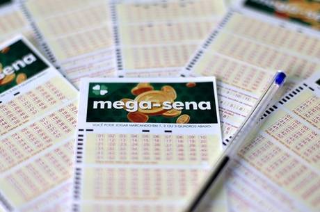 Mega-Sena promete prêmio de R$ 50 milhões hoje
