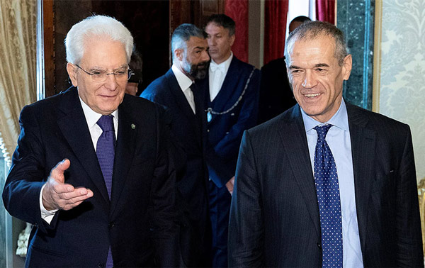 Presidente da Itália indica ex-diretor do FMI como premiê interino para formar governo