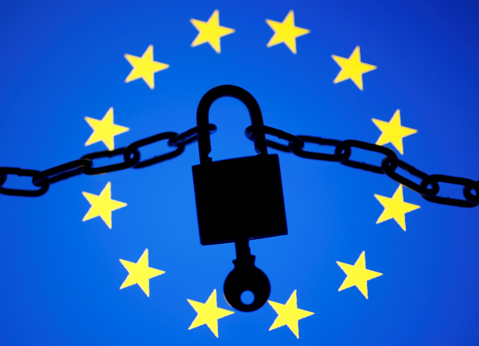 Lei europeia que protege dados na web entra em vigor e vale no mundo todo