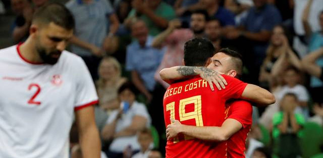 Com gol no fim, Espanha vence a Tunísia em jogo de poucas emoções e vaias da torcida