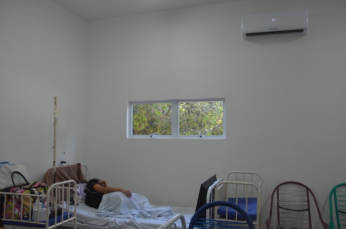 Pacientes são transferidos para ala de enfermaria pronta após reforma no Hospital Regional de Peixoto