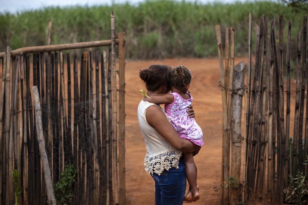Relatório documenta intoxicação aguda devido ao uso de agrotóxicos em 7 localidades rurais do Brasil