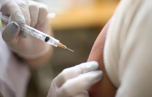 Secretária de Saúde de Peixoto de Azevedo alerta população para vacinação contra sarampo