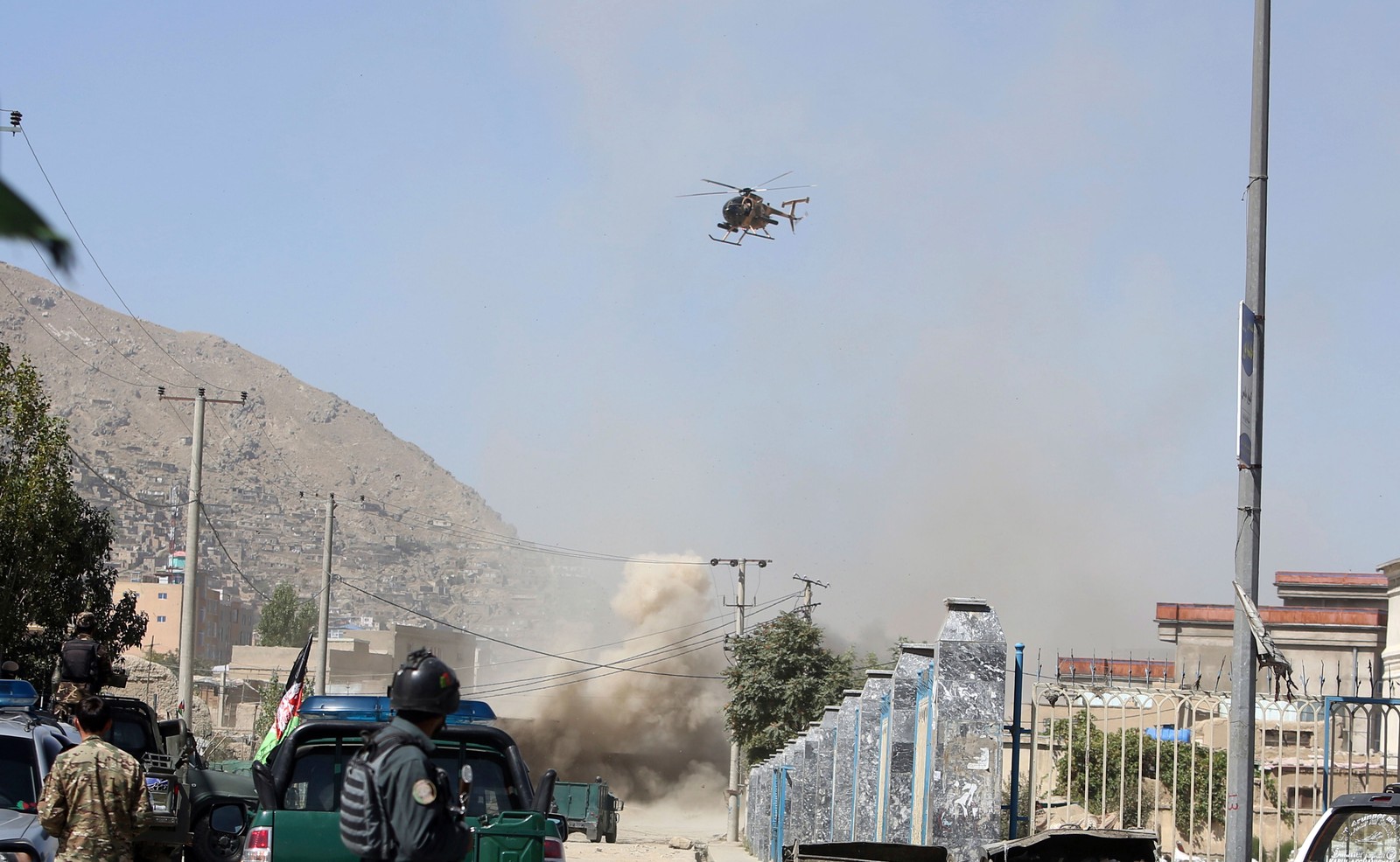 Talibã dispara mísseis na direção de palácio presidencial durante discurso de Ghani