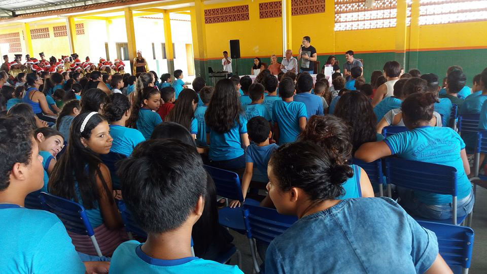 Ricardo Rocha realizou palestra na Escola Dom Helder