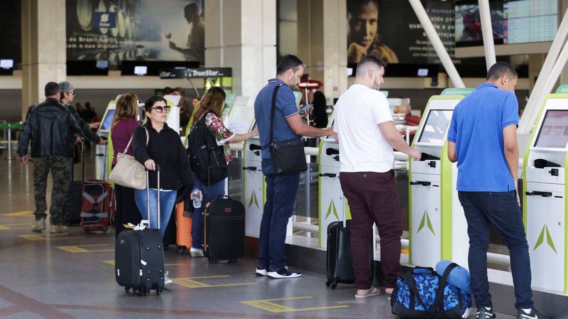 STJ mantém decisão que autoriza aéreas a cobrar bagagem despachada