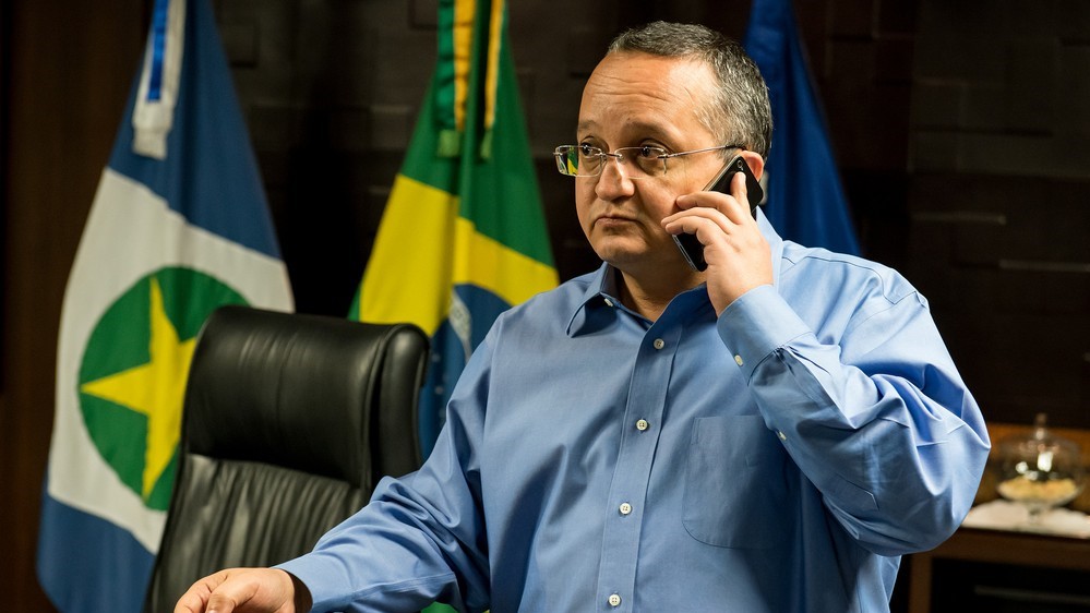 Conselho da Ordem aprova e ex-governador Pedro Taques obtém carteira de advogado