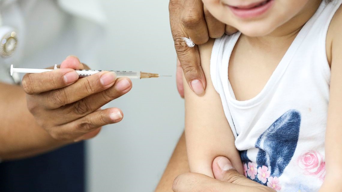 Brasil registra 2,3 mil casos confirmados de sarampo