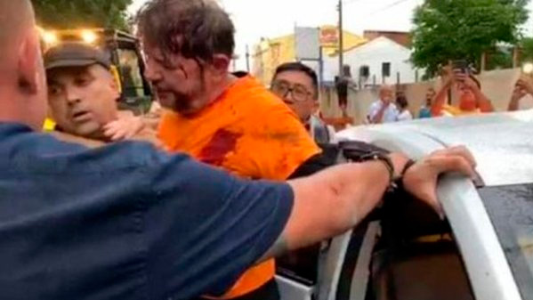 Cid Gomes é atingido por tiro em protesto de policiais no Ceará