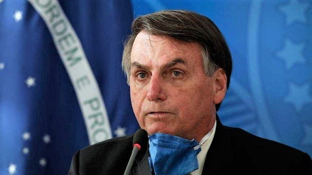 Bolsonaro revoga trecho de MP que previa suspensão de contratos de trabalho por 4 meses