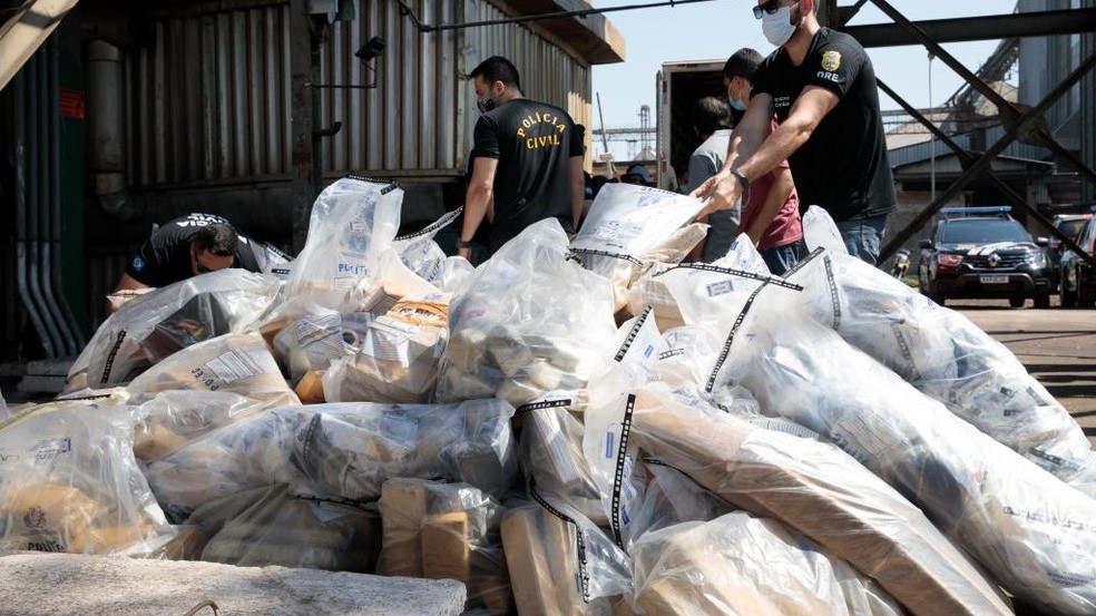 Quatro toneladas de drogas apreendidas em 2020 são incineradas em Cuiabá
