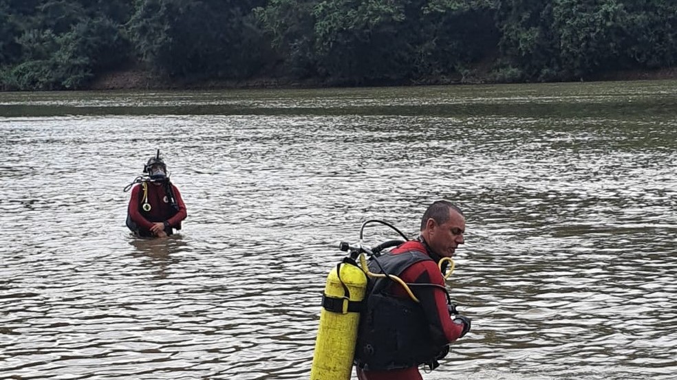 Adolescente de 16 anos salva namorada que se afogava em rio, mas se afoga e morre em MT