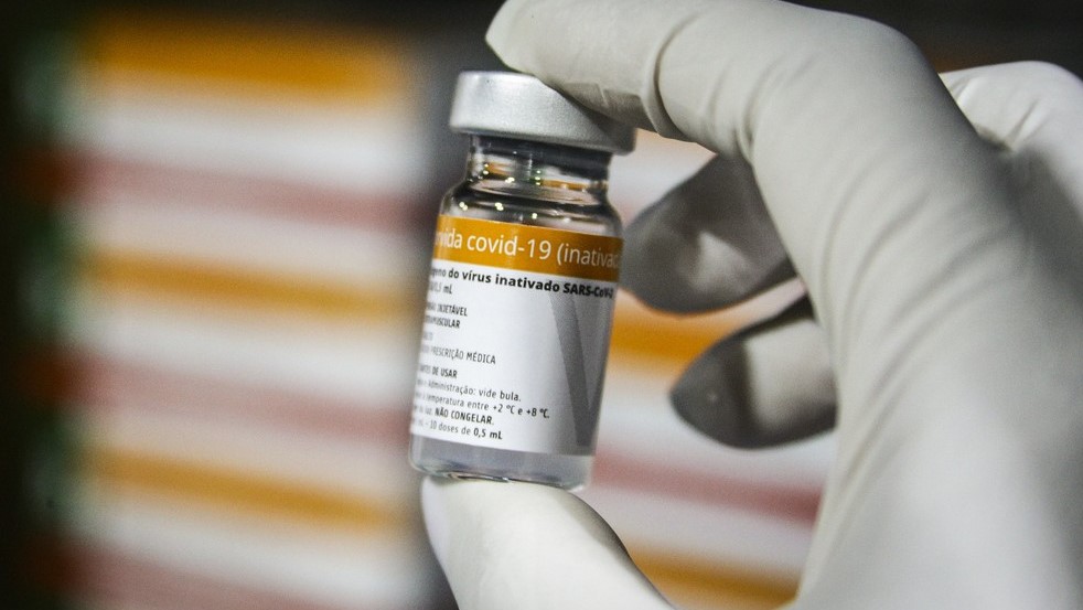 MT deve receber nova remessa com 32 mil doses de vacina contra Covid-19, diz secretário