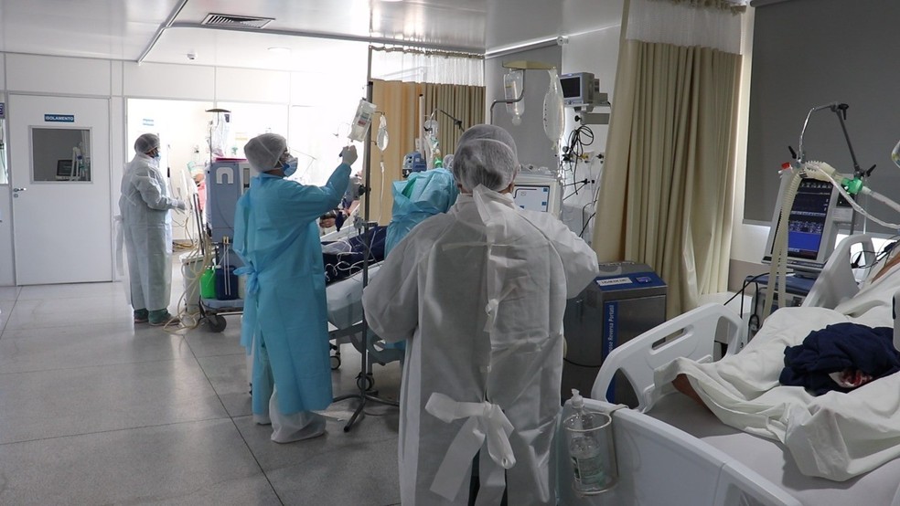 Com 59 pessoas à espera de UTI, Mato Grosso pede ajuda a outros estados para transferir pacientes com Covid-19
