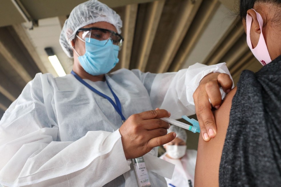 Governo de MT diz que é o ultimo no ranking de vacinação no país por falta de atualização de sistema pelas prefeituras