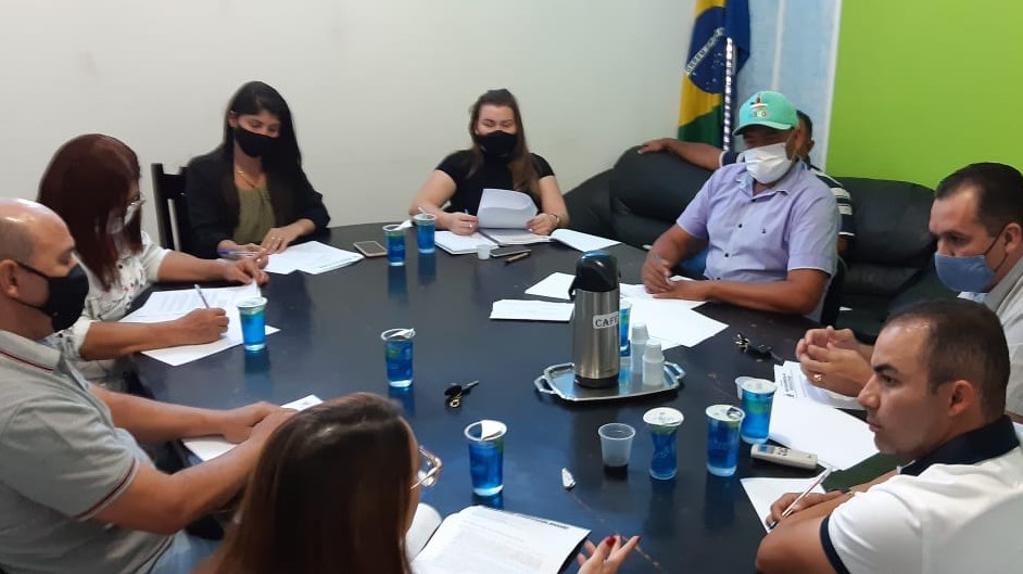 Vereadores se reúnem com assessoria jurídica do PREVIPAZ para discutir projeto de lei