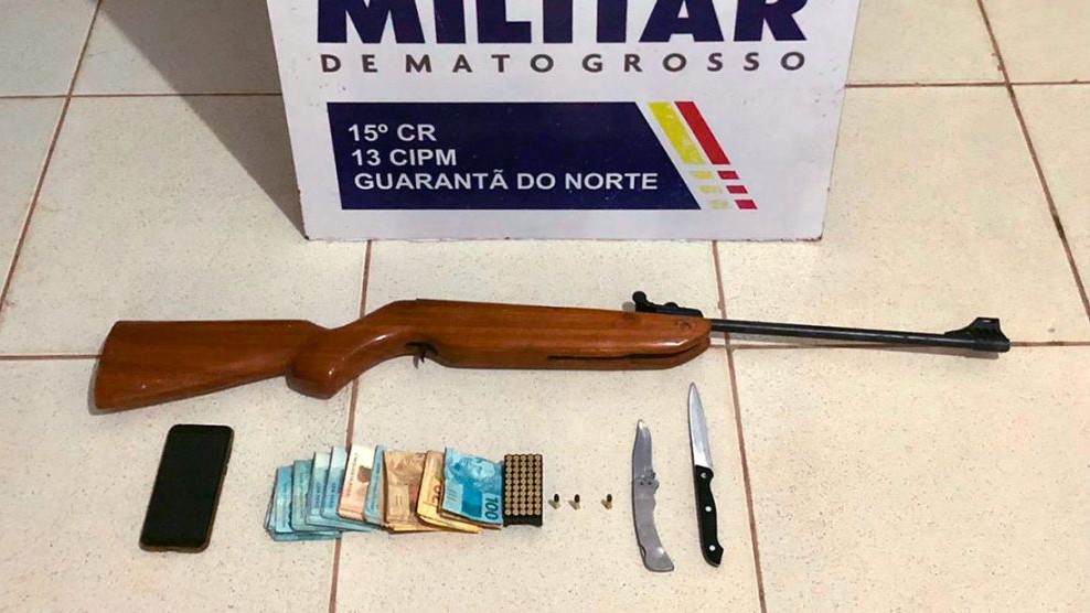 Homem atinge mulher com facadas, pega arma para matá-la e acaba preso em Guarantã