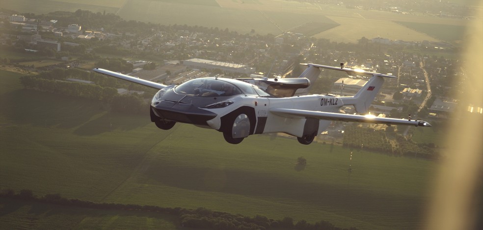 Carro voador é aprovado em testes na Europa e recebe certificação para voar