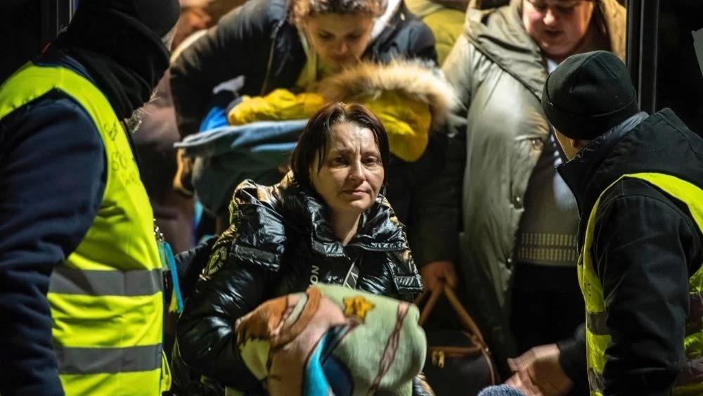 Crise de refugiados ucranianos é grave e pode travar políticas públicas de países vizinhos, alertam especialistas