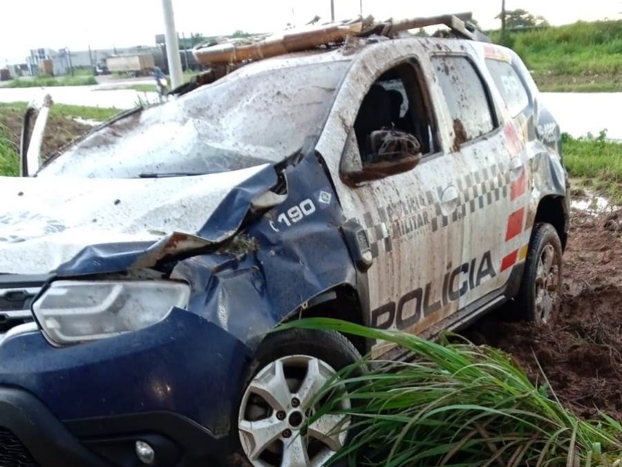 Policiais Militares sofrem acidente na BR 163 entre Matupá e Peixoto de Azevedo