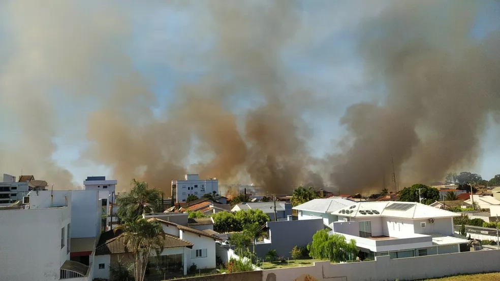 Mais de 50 hectares são queimadas em Campo Verde (MT)