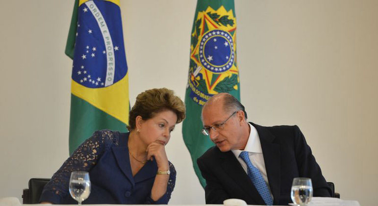 Lula mente e diz que Alckmin foi contra impeachment de Dilma
