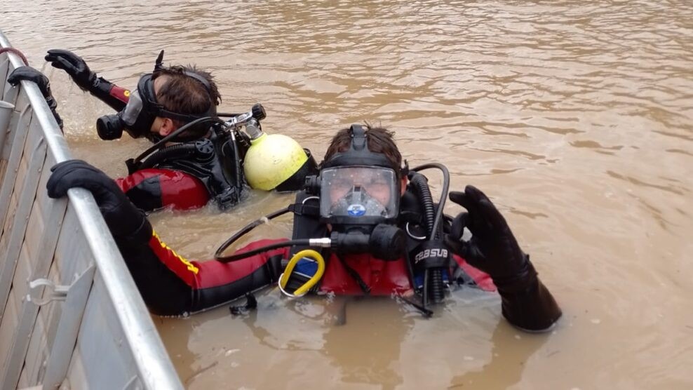 Barco com 3 pessoas vira no Teles Pires entre Mutum e Trivelato; bombeiros fazem buscas por desaparecido