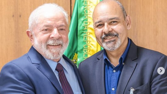 Lula dá cargo a vice-presidente da CUT