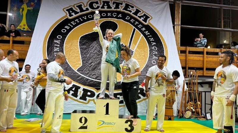 Mato-grossense de 21 anos vence campeonato internacional de capoeira na França