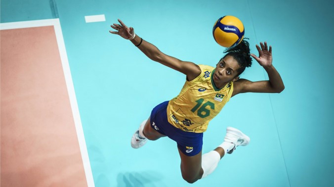 Em busca de título inédito, Brasil é derrotado pela China na estreia da Liga das Nações de Vôlei