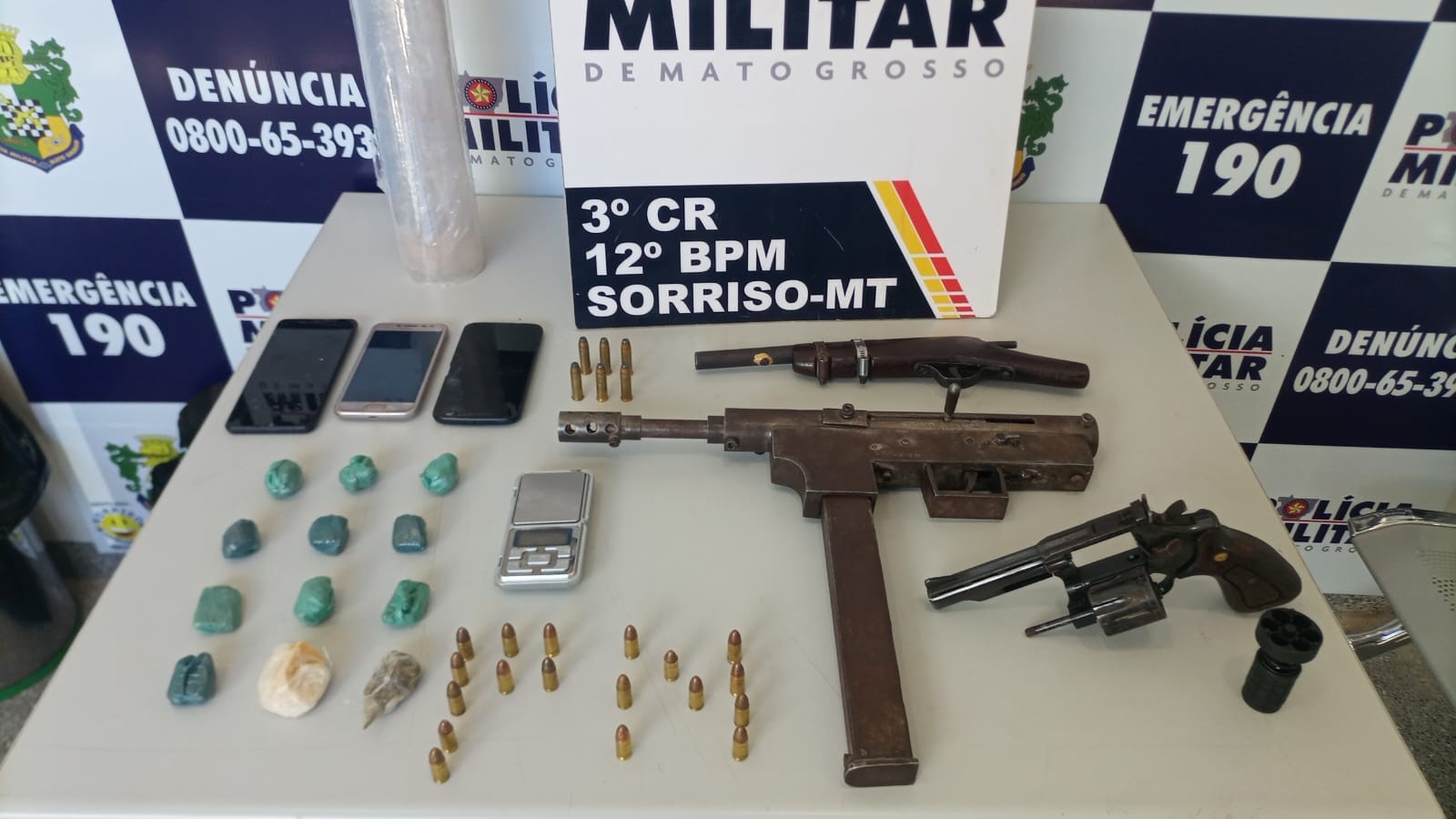 Polícia Militar prende integrantes de facção criminosa, apreende armas e munições