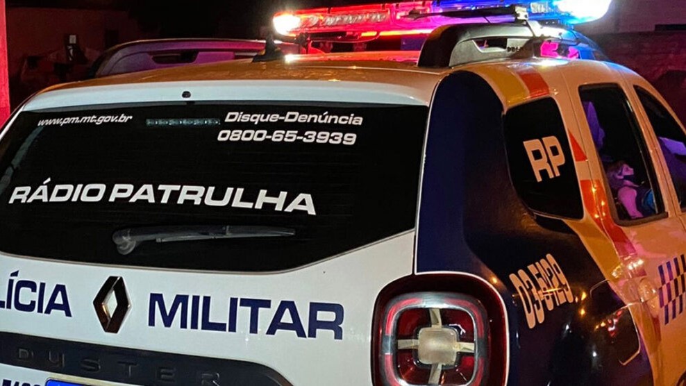 Motorista que bateu carro e derrubou cerca é preso por embriaguez em Peixoto de Azevedo