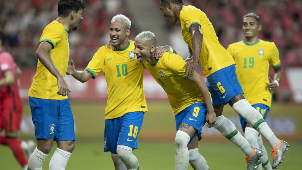 Diniz define escalação da seleção brasileira para duelo contra Peru; confira