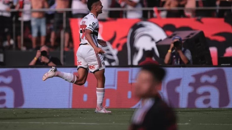 SP segura empate com Flamengo no Morumbi e é campeão da Copa do Brasil