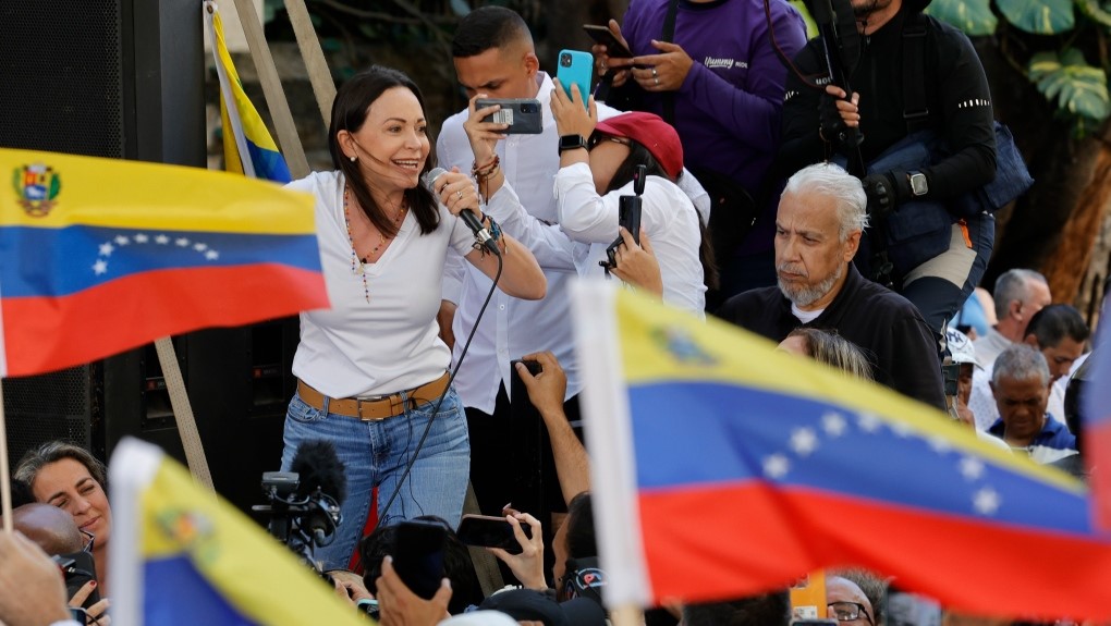 Suprema Corte da Venezuela impede líder da oposição de concorrer nas eleições